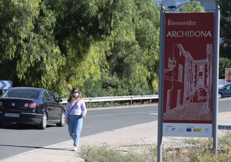 Campillos, Villanueva del Trabuco y Archidona se encuentran los municipios de Antequera, Alameda, Almargen, Cañete la Real, Cuevas Bajas, Cuevas de San Marcos, Fuente de Piedra, Humilladero, Mollina, Sierra de Yeguas, Teba, Valle de Abdalajís, Villanueva de Algaidas, Villanueva de la Concepción, Villanueva de Tapia y Villanueva del Rosario