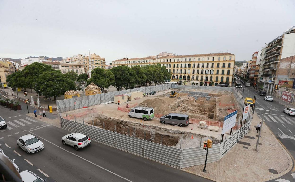 Espacio dejado por el derribo de los cines Astoria y Victoria en el que se han realizado excavaciones. 