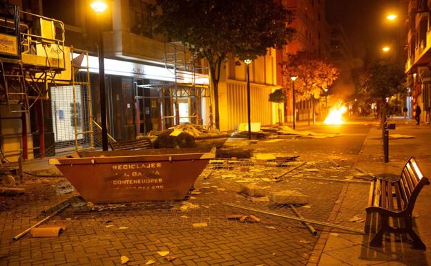 Una de las calles de Logroño donde se han producido los disturbios. 