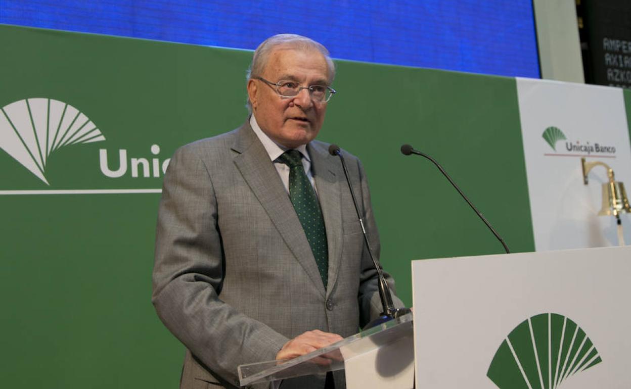 Unicaja Banco gana 77 millones tras provisionar 166 millones por el Covid