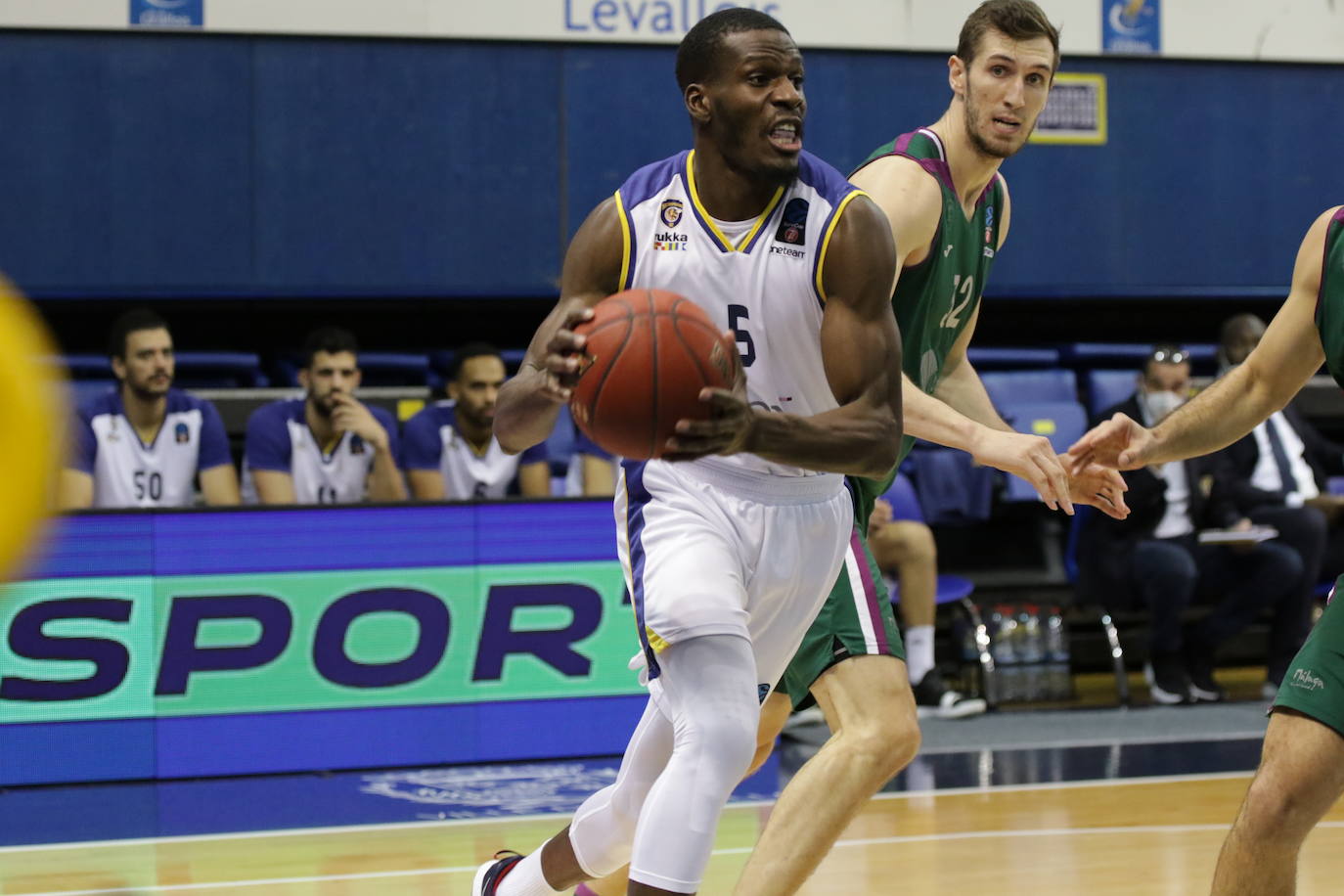 Fotos: Las mejores imágenes del Metropolitans 92--Unicaja