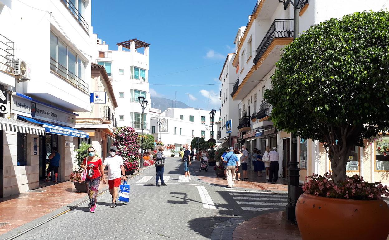 El centro urbano de Estepona es uno de sus principales atractivos turísticos y comerciales. 