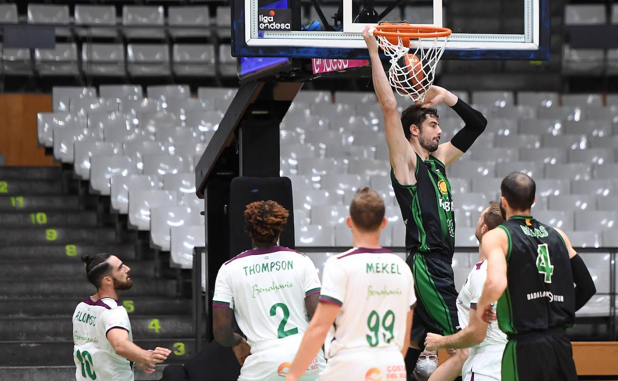 La visita al Joventut, pospuesta 48 horas, fue el único contratiempo vivido hasta ahora por el Unicaja. 