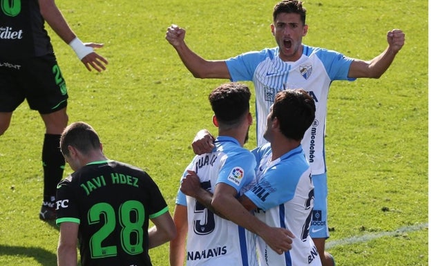 El primer gol a balón parado del Málaga, insuficiente para evitar la derrota