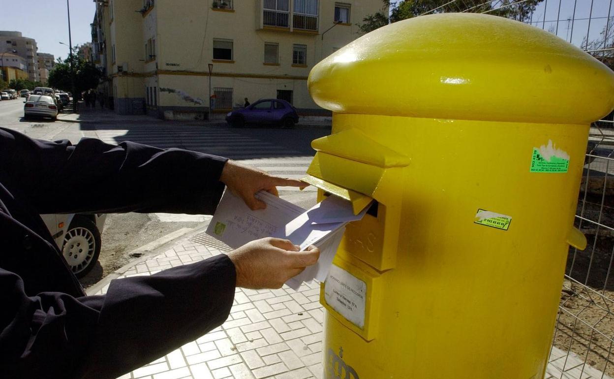 Requisitos para poder acceder a las plazas que oferta correos en toda españa | diario sur