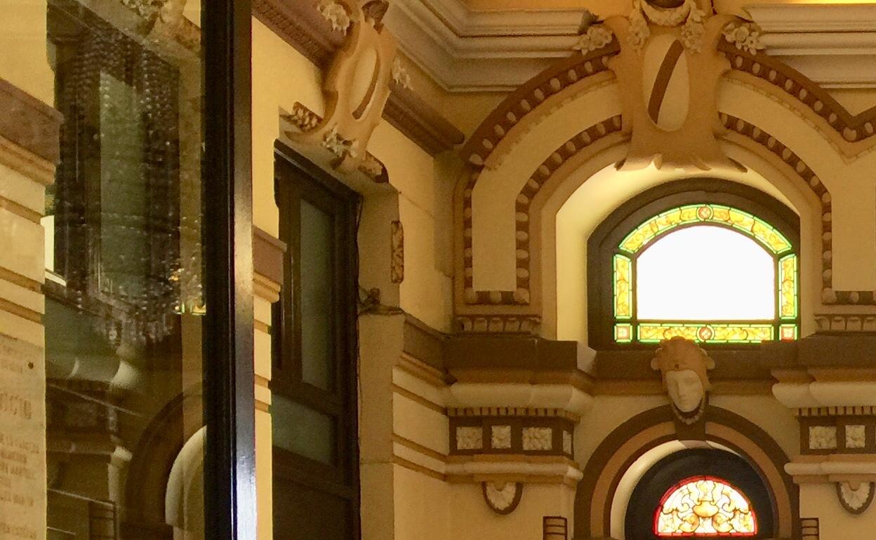 El zaguán de la Casona, donde se desarrolló la escena.