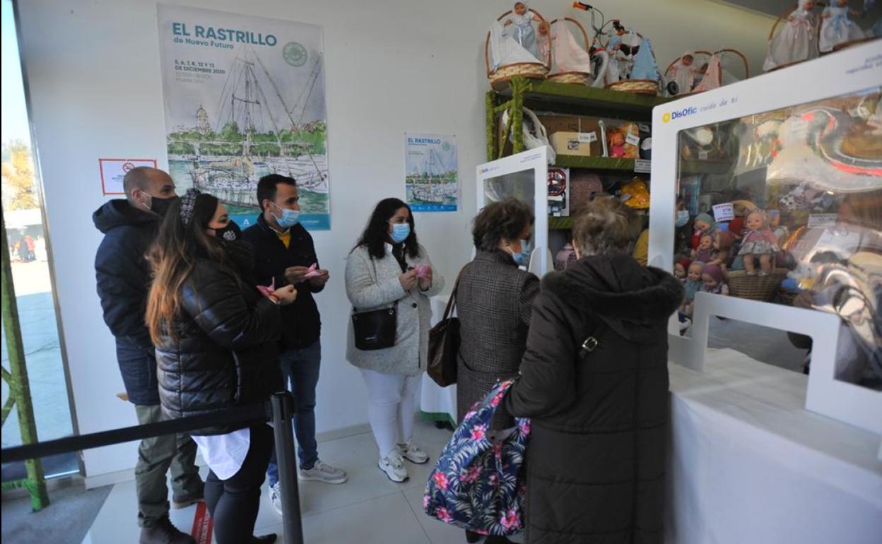 Imagen del Rastrillo de Nuevo Futuro en Muelle Uno, este sábado 