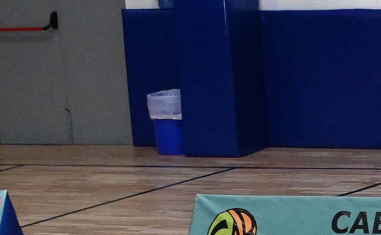 Derbi entre el Estepona y el Unicaja. 