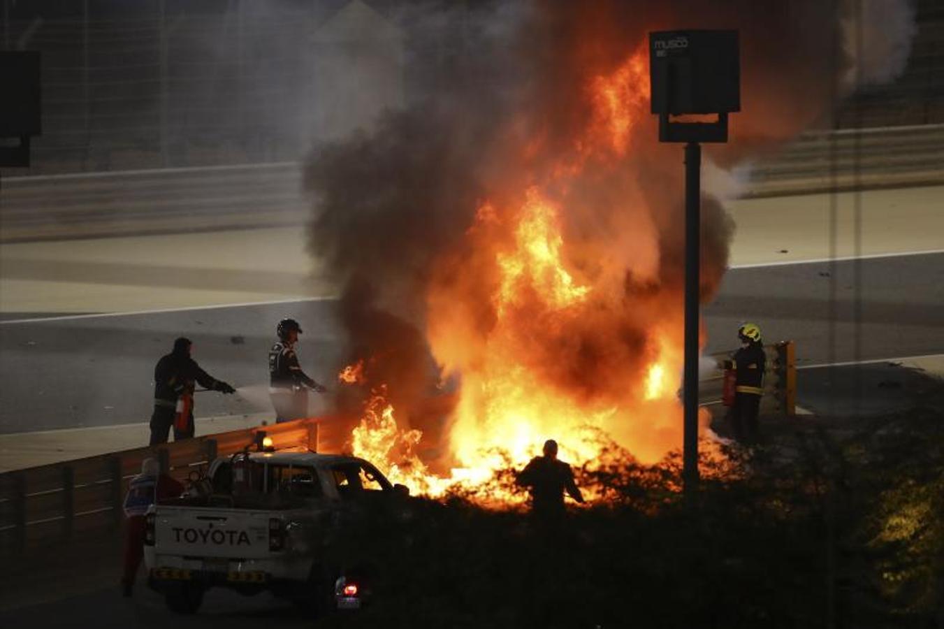 Fotos: Las impactantes imágenes del accidente de Grosjean