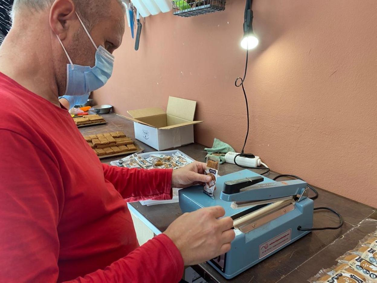 Una empresa familiar lanza en plena pandemia barritas energéticas de higo
