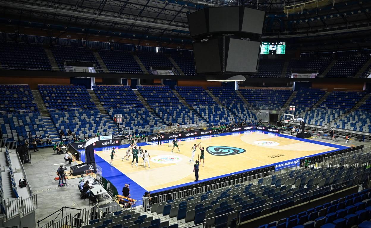 Imagen del Palacio de los Deportes vacío en un encuentro de esta temporada. 
