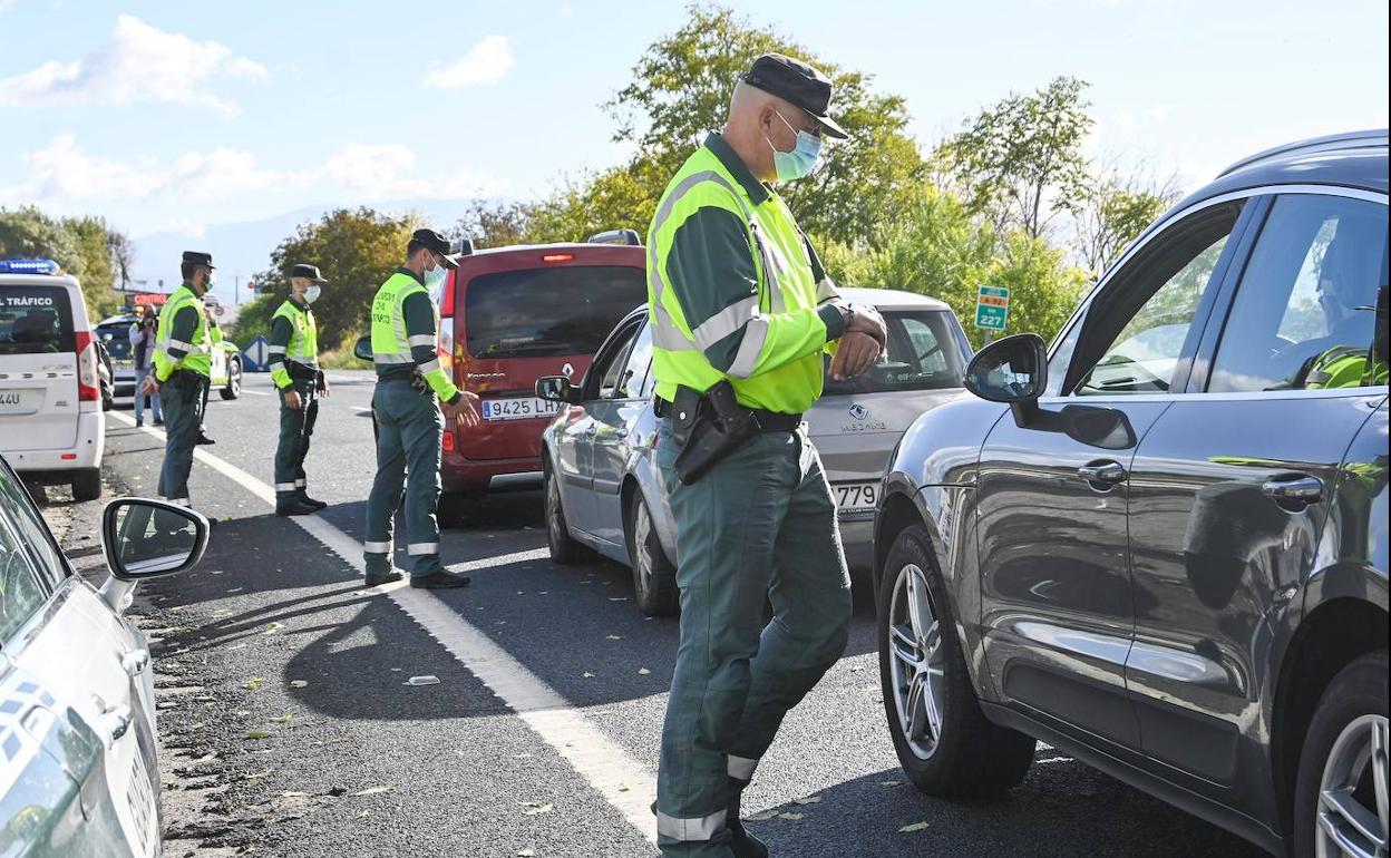 El BOJA recoge las excepciones y condiciones por las que se permite entrar y salir de Andalucía en Navidad
