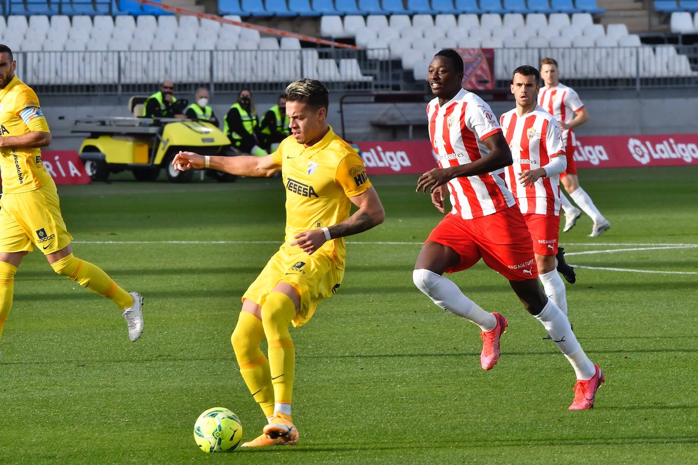 Fotos: Las mejores imágenes del Almería-Málaga