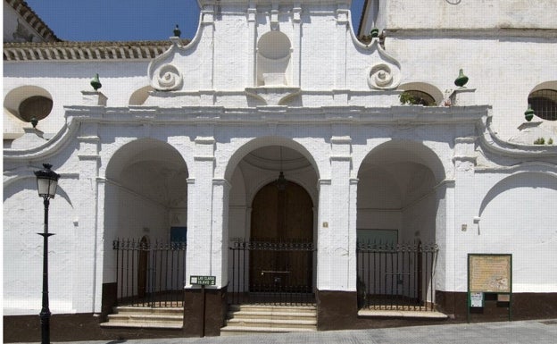 Exterior de la iglesia de Las Claras. 