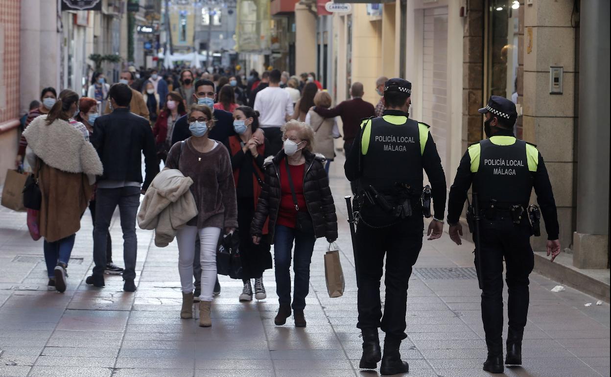 Andalucía rebaja la alerta en la mayoría de distritos y solo deja a Granada, Jaén y Serranía de Ronda en nivel 4