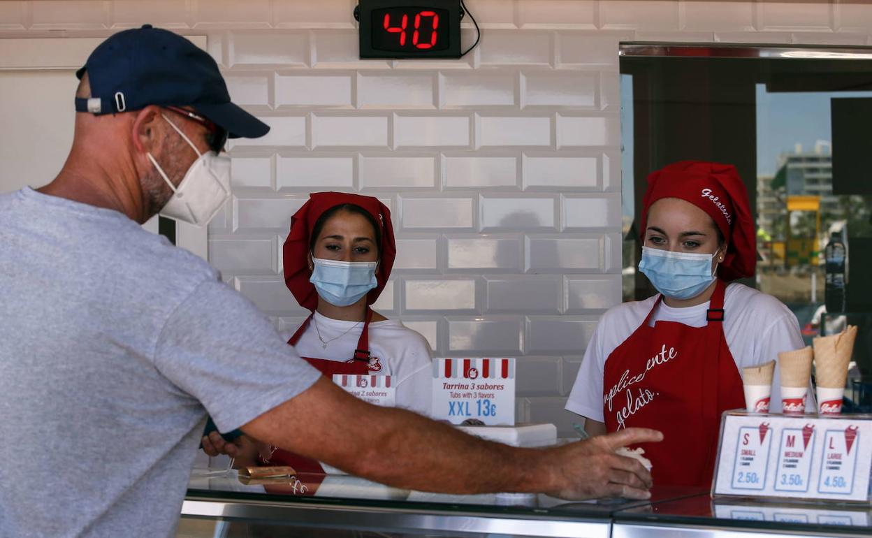 Las heladerías y chocolaterías también podrán permanecer abiertas de manera ininterrumpida hasta las 22.30 horas