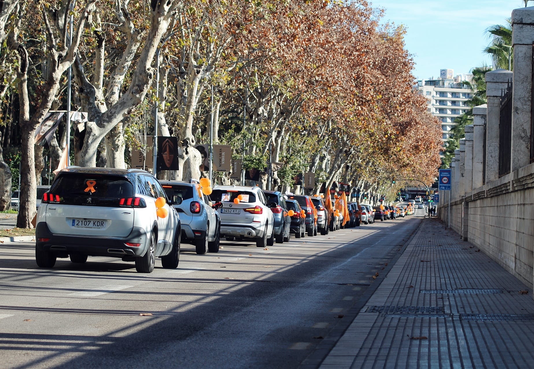 La caravana recorre calles del centro, desde la avenida de la Aurora al puente de la Misericordia