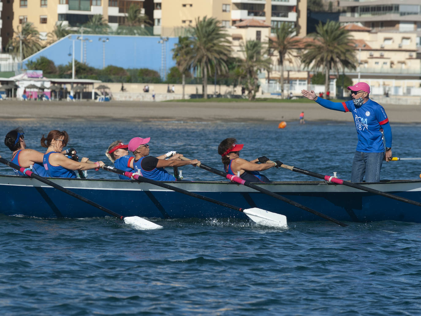 El Real Club Mediterráneo, escenario este domingo de la Regata de Invierno de Remo de Banco Fijo 'Ciudad de Málaga', organizada por el área de Deporte del Ayuntamiento de la ciudad, con el asesoramiento técnico de la Asociación Deportiva Málaga Dragon Boats BCS (Supervivientes del cáncer de mama)