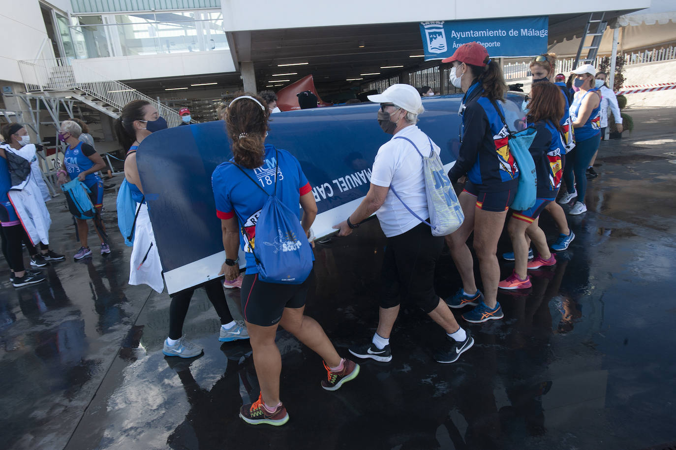 El Real Club Mediterráneo, escenario este domingo de la Regata de Invierno de Remo de Banco Fijo 'Ciudad de Málaga', organizada por el área de Deporte del Ayuntamiento de la ciudad, con el asesoramiento técnico de la Asociación Deportiva Málaga Dragon Boats BCS (Supervivientes del cáncer de mama)