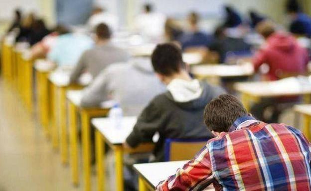 La Junta de Andalucía convoca una nueva oferta de empleo público con 2.641 plazas de profesores 