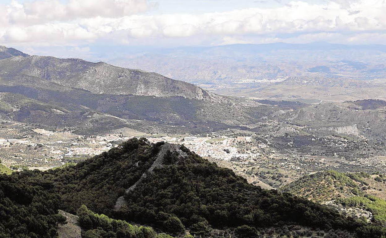Vista del municipio de Yunquera.