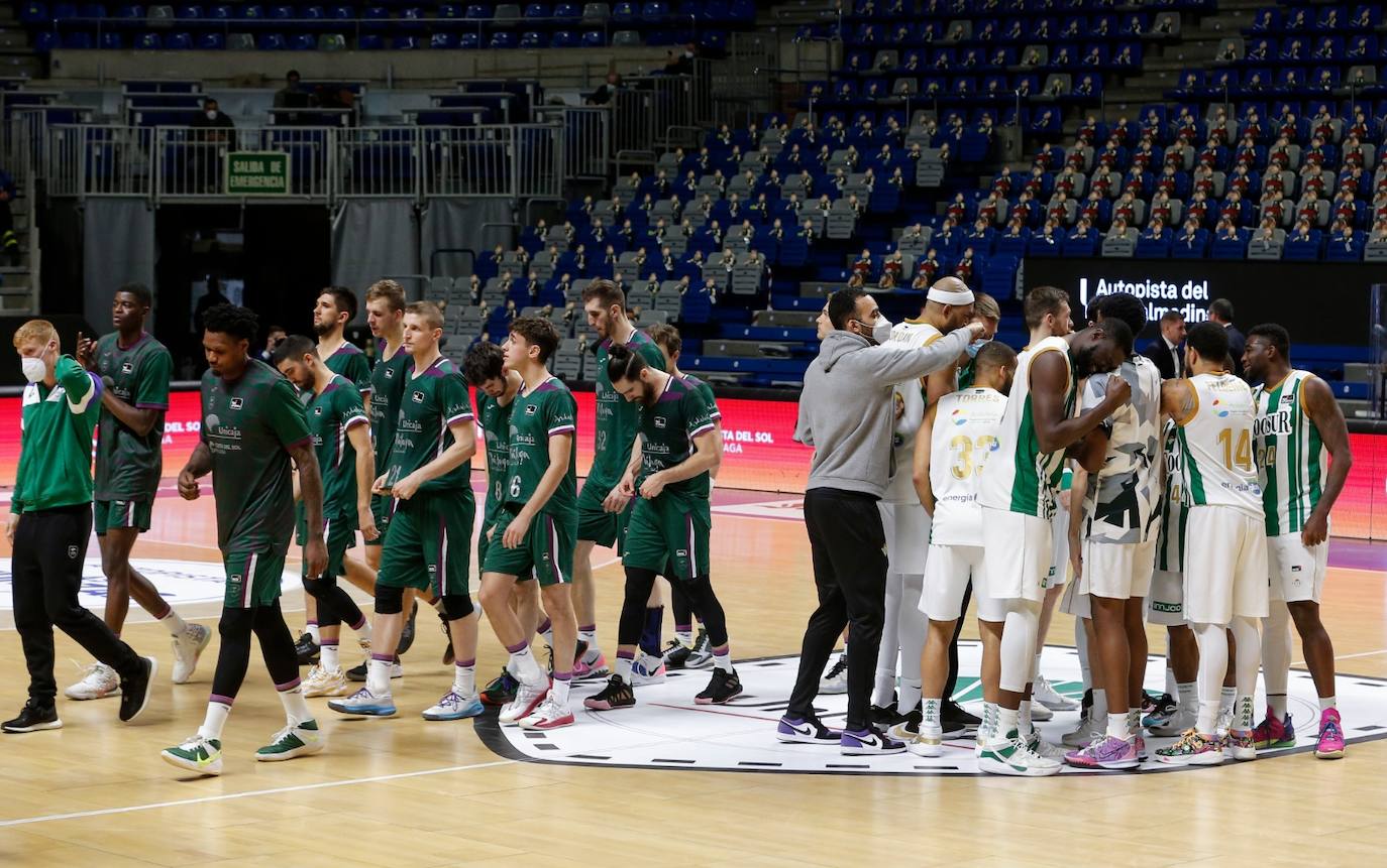 El Unicaja pierde en casa con el Betis en la prórroga. 