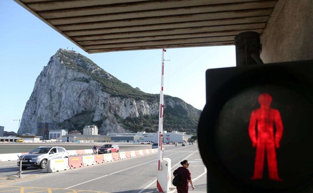 La Junta realizará cribados masivos en el Campo de Gibraltar ante los contagios por la nueva cepa británica