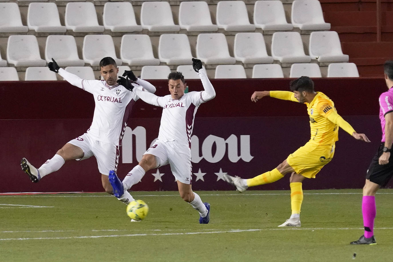 Fotos: Las mejores imágenes del Albacete-Málaga