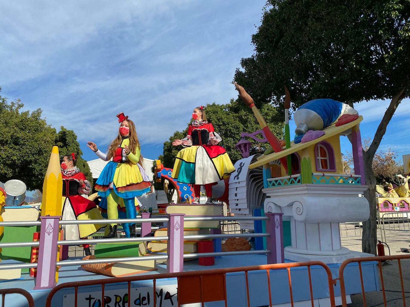 Los Reyes Magos visitan a los niños de Vélez-Málaga