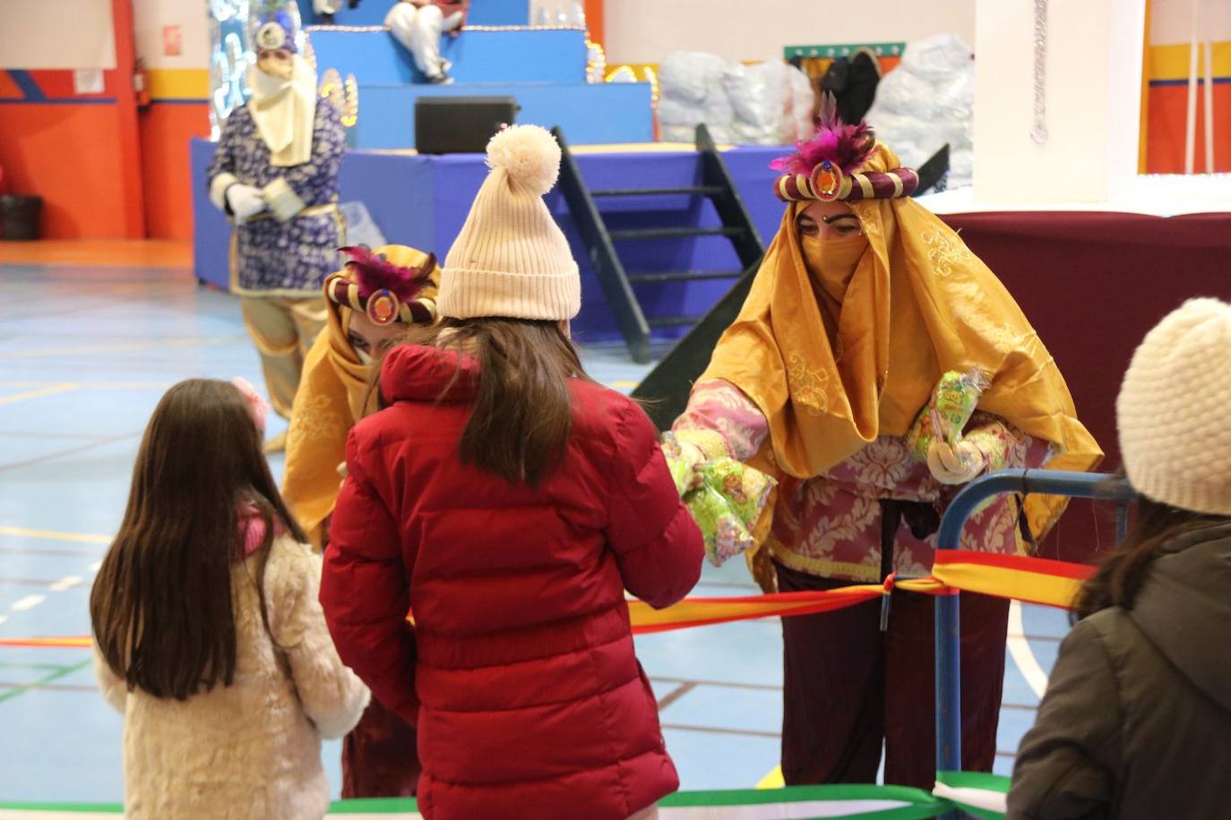 Los Reyes Magos reciben a los niños de Ronda