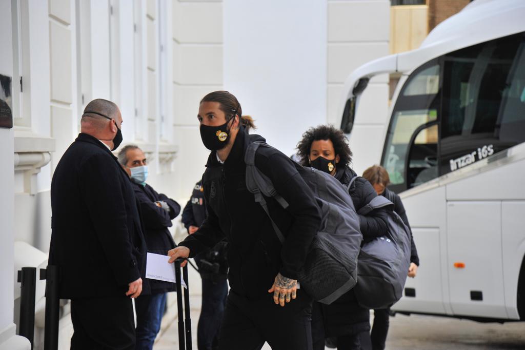 El conjunto blanco viajó directamente desde Pamplona sin pasar por la capita para evitar nuevas complicaciones por el tiempo