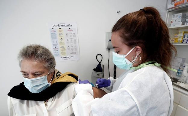 Más de medio centenar de residencias registran contagios en el inicio de la campaña de vacunación