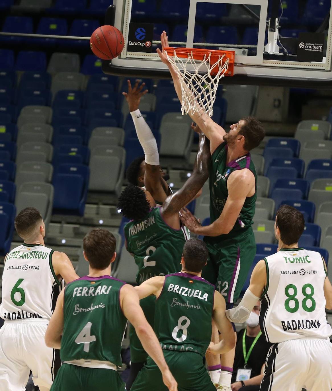 La segunda fase de la Eurocup arrancó en el Martín Carpena