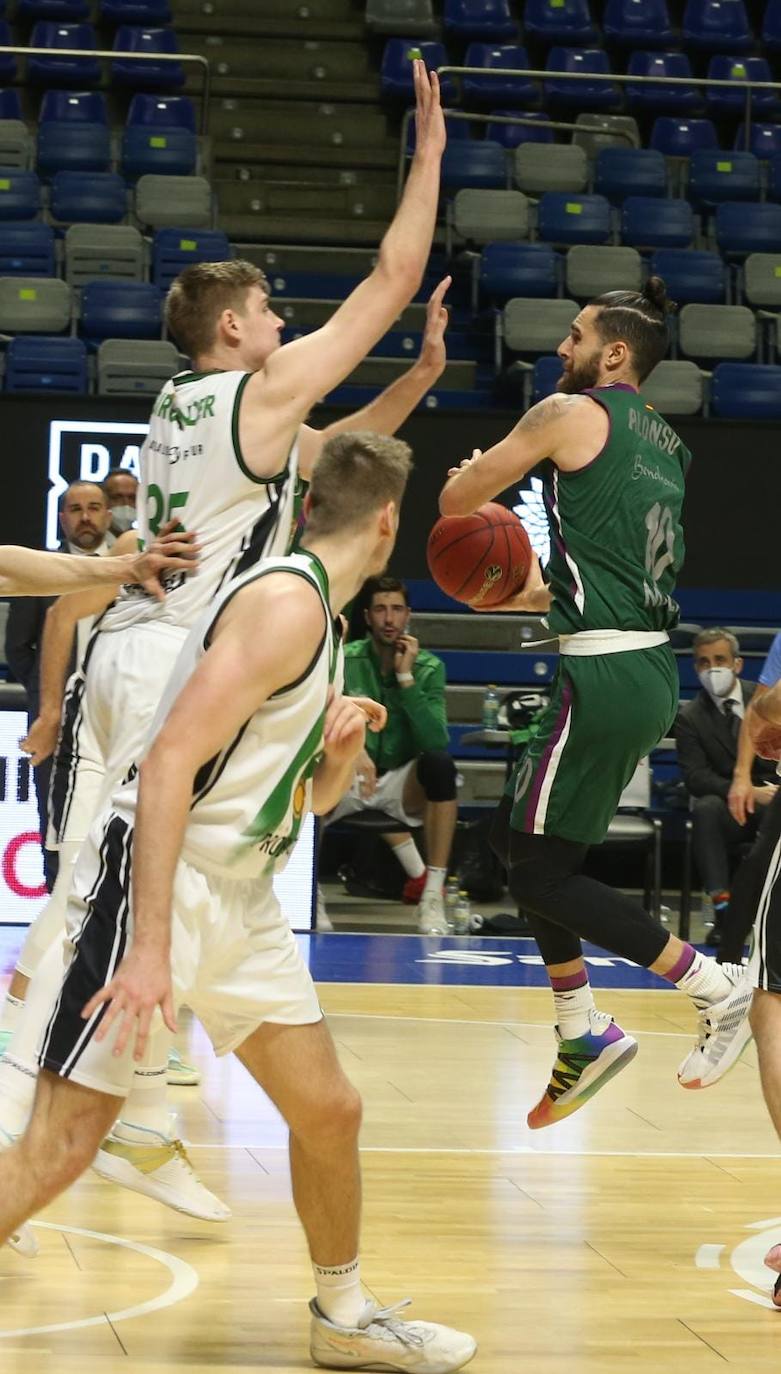 La segunda fase de la Eurocup arrancó en el Martín Carpena