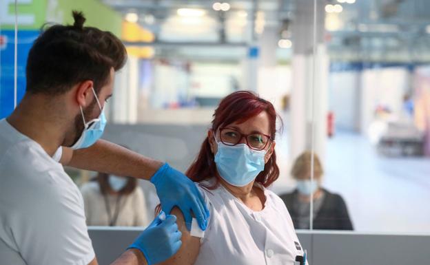 España registra 38.869 nuevos casos, la mayor cifra de la pandemia