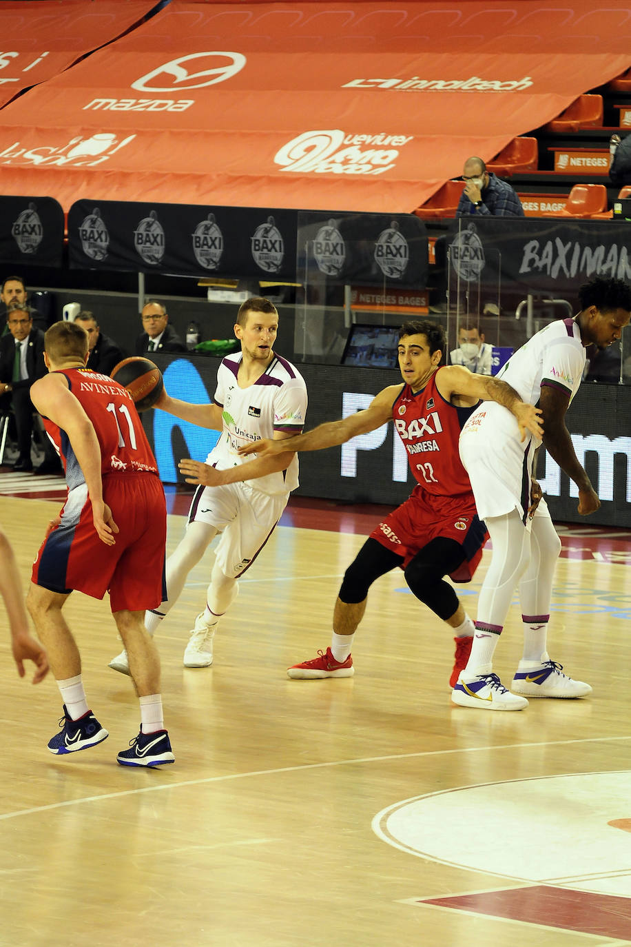 El Unicaja volvió a ser muy inferior a su rival, en esta ocasión el Manresa 