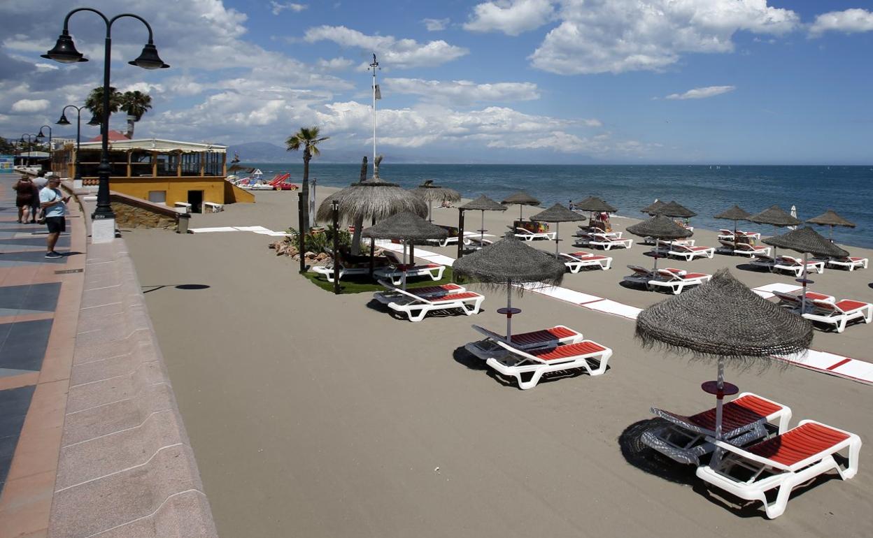 Asociaciones y colectivos avisan que se está a tiempo de evitar otro verano con las playas desiertas de turistas. 