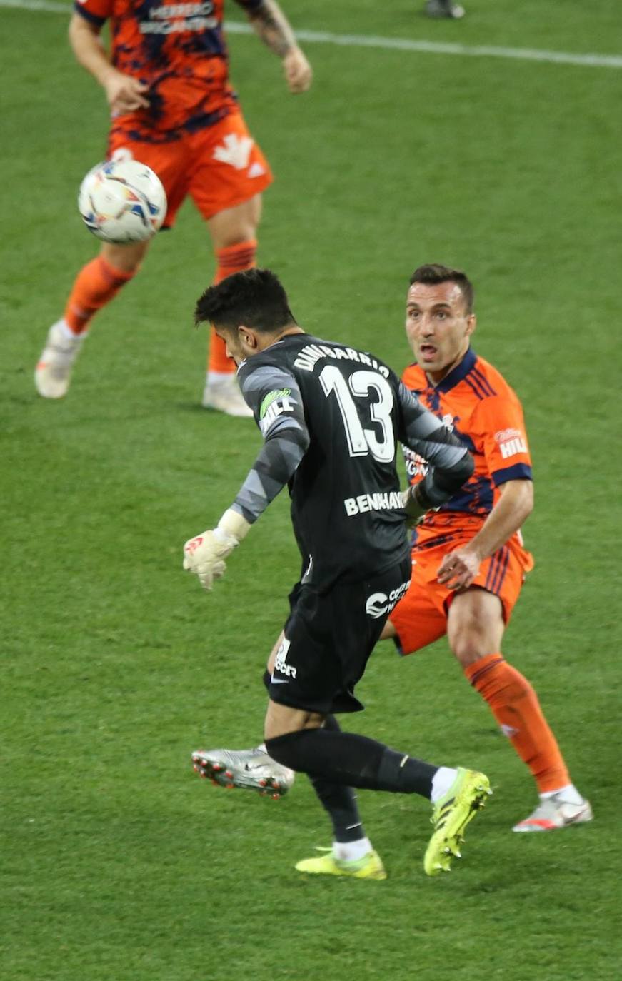 El Málaga, obligado a remontar desde los primeros minutos 