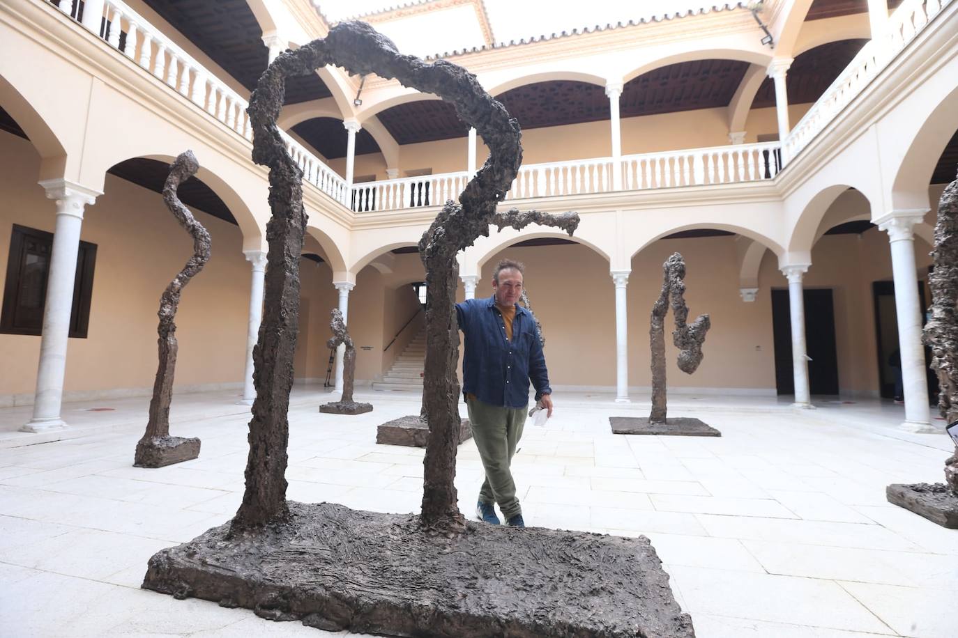 La institución estrena una ambiciosa exposición del artista balear sobre el concepto de la metamorfosis 