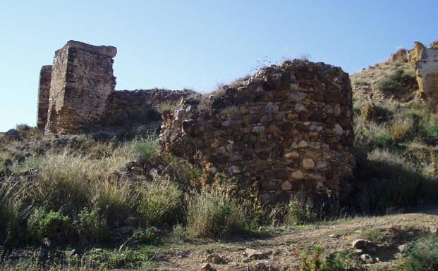 Este castillo, que hoy está muy deteriorado, es el escenario de varias leyendas