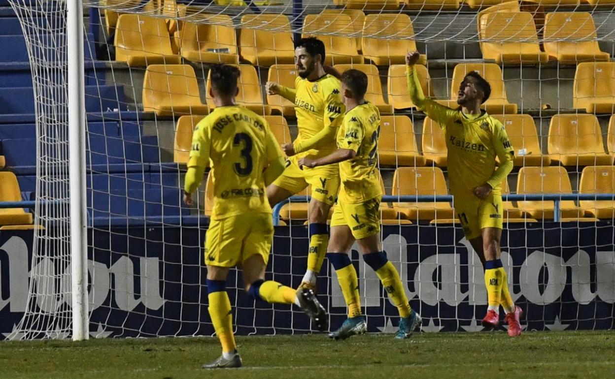 El '10' del Alcorcón, Hugo Fraile, celebra su gol en el último partido de Liga contra el Albacete. 