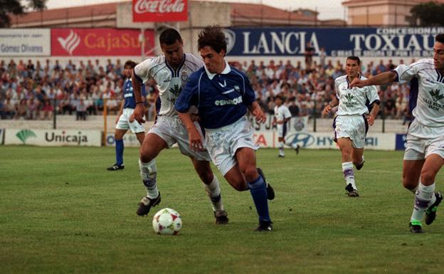 Pellicer, durante su etapa como lateral derecho en el Jaén.