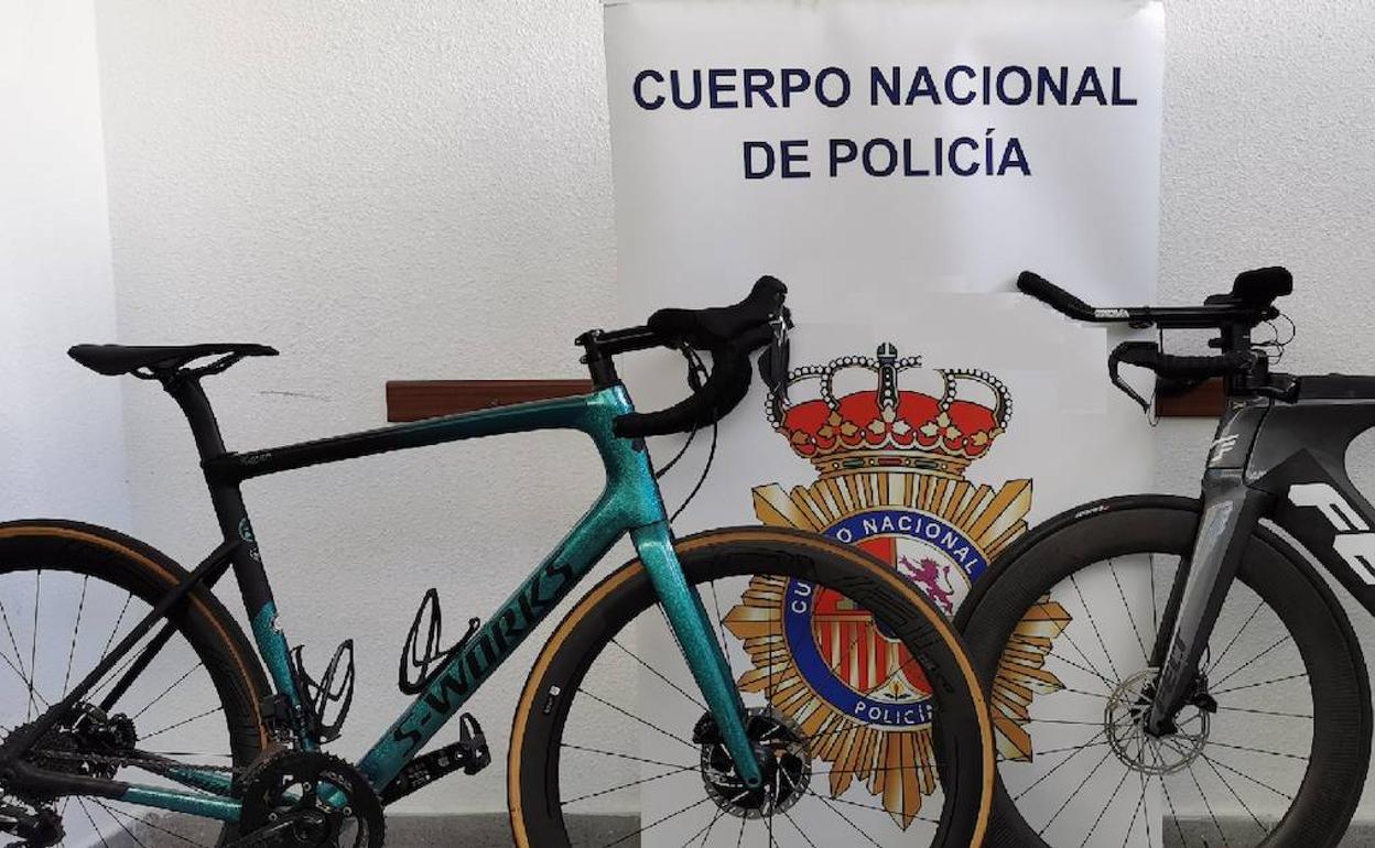 Tres detenidos en Marbella por el robo de dos bicicletas profesionales 