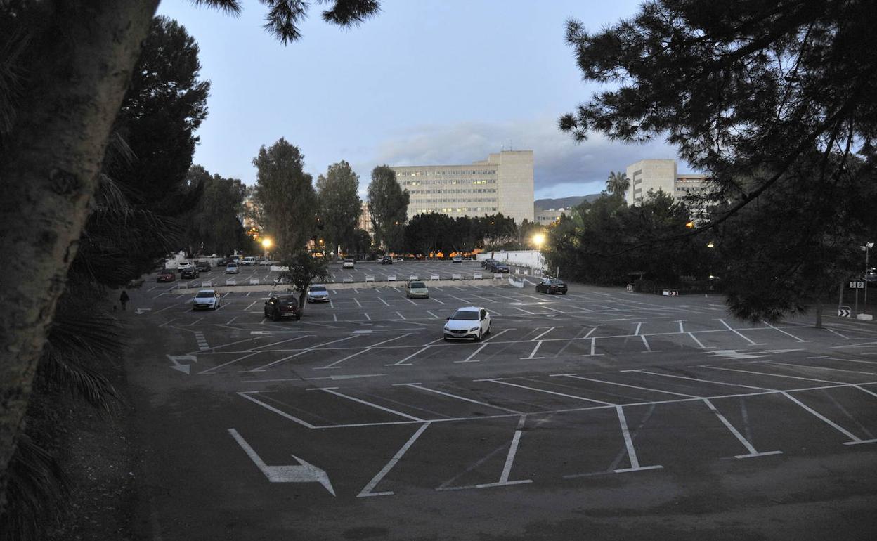 Suelos en los que está prevista la construcción del tercer hospital, a espaldas del Civil. 