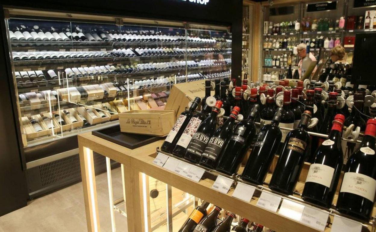La prohibición de vender alcohol en Andalucía desde las 18.00 horas no afecta al vino y a la cerveza