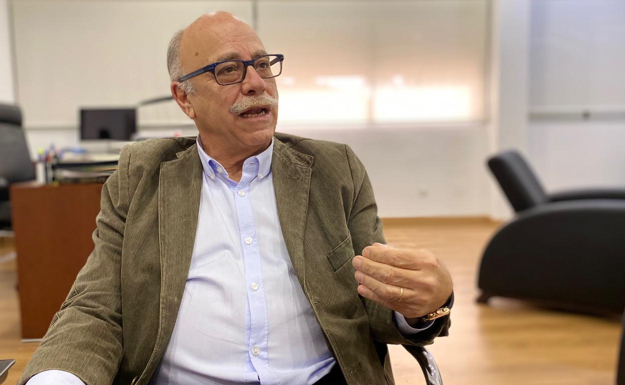 El presidente del Unicaja se queja de forma directa al de la ACB por el arbitraje sufrido ante el Barcelona