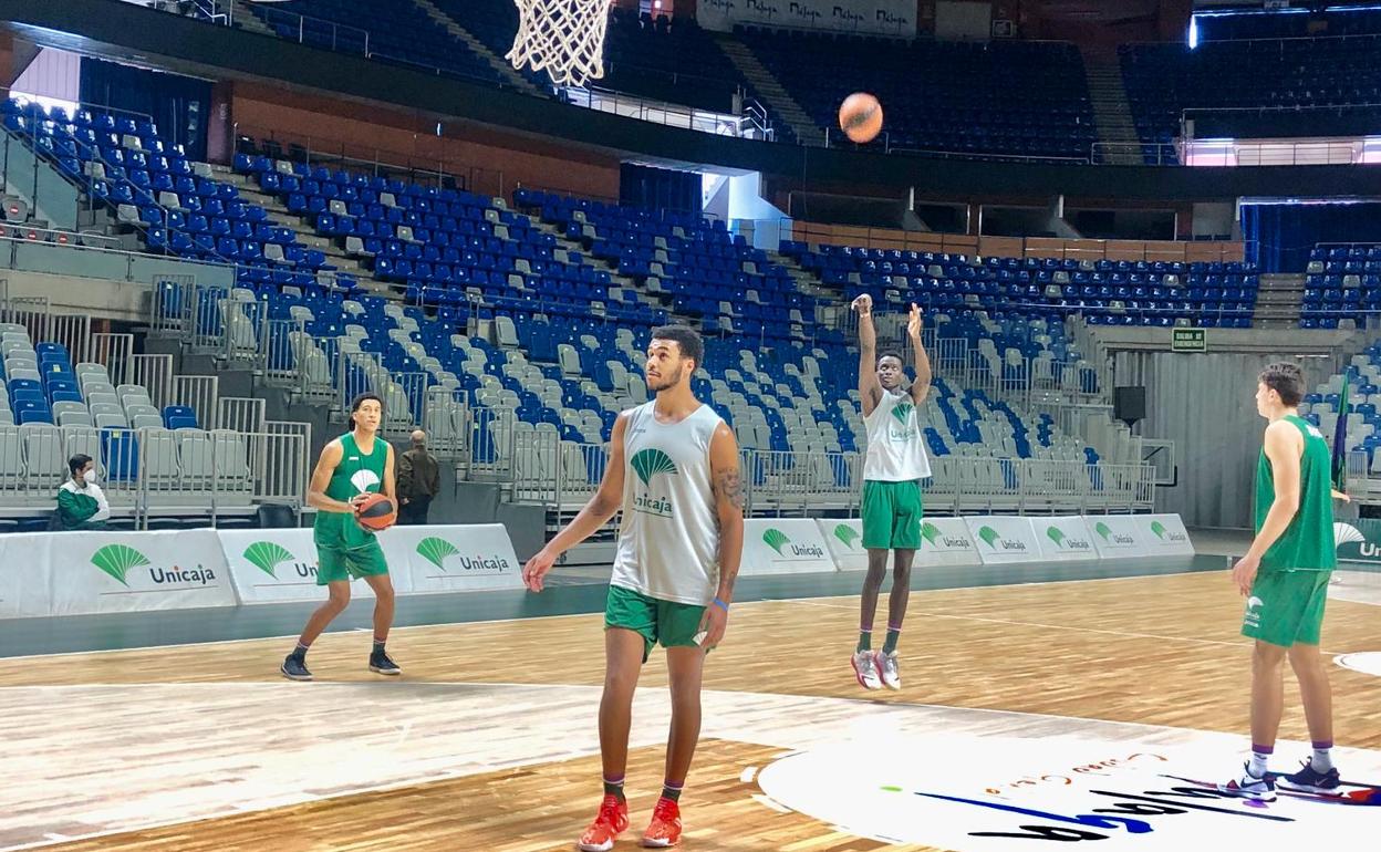 Pablo Tamba, Ismael Tamba, Pierre Sené y el ucraniano Daniil Shelist. 