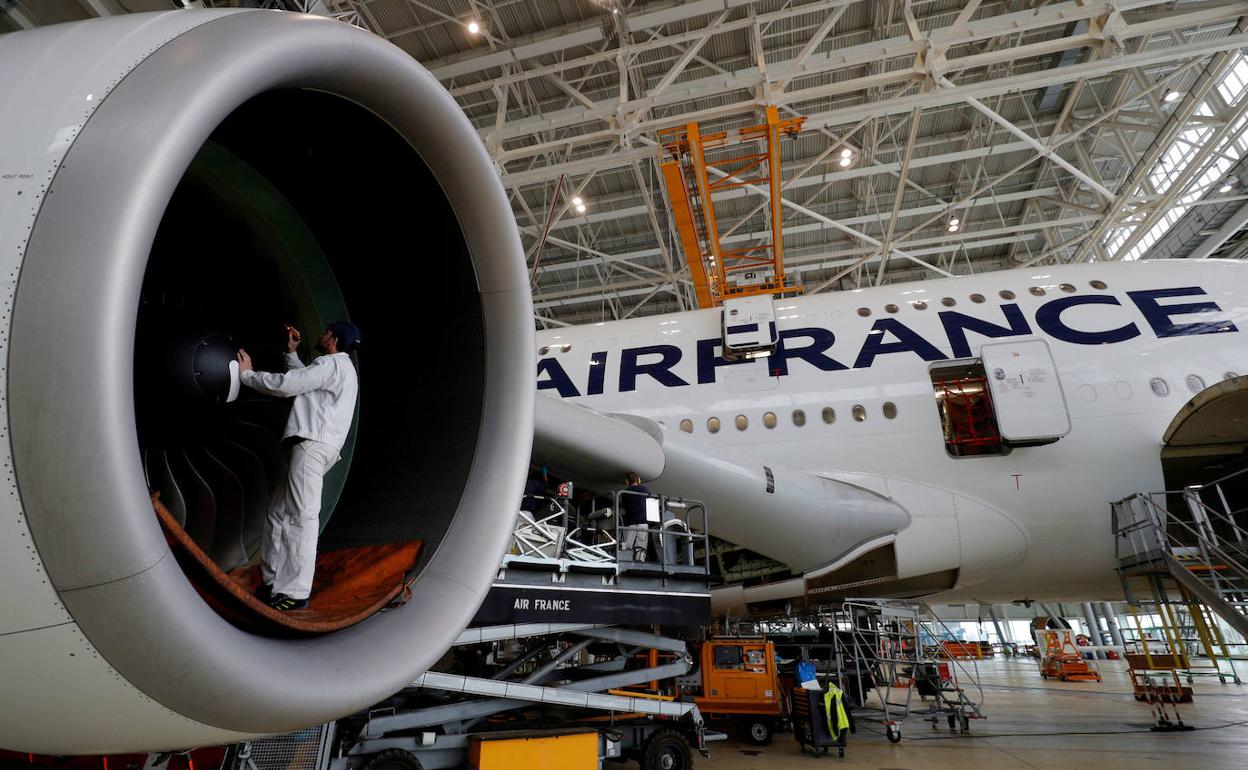 Un avión de Air France, una de las aerolíneas rescatadas.