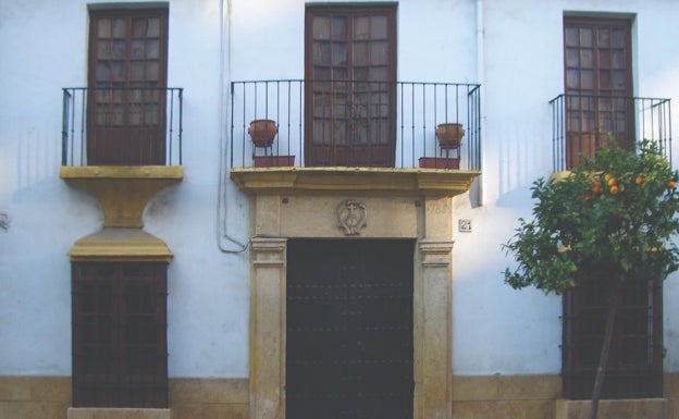 Fachada del edificio donde estuvo la comisaría de Ronda.