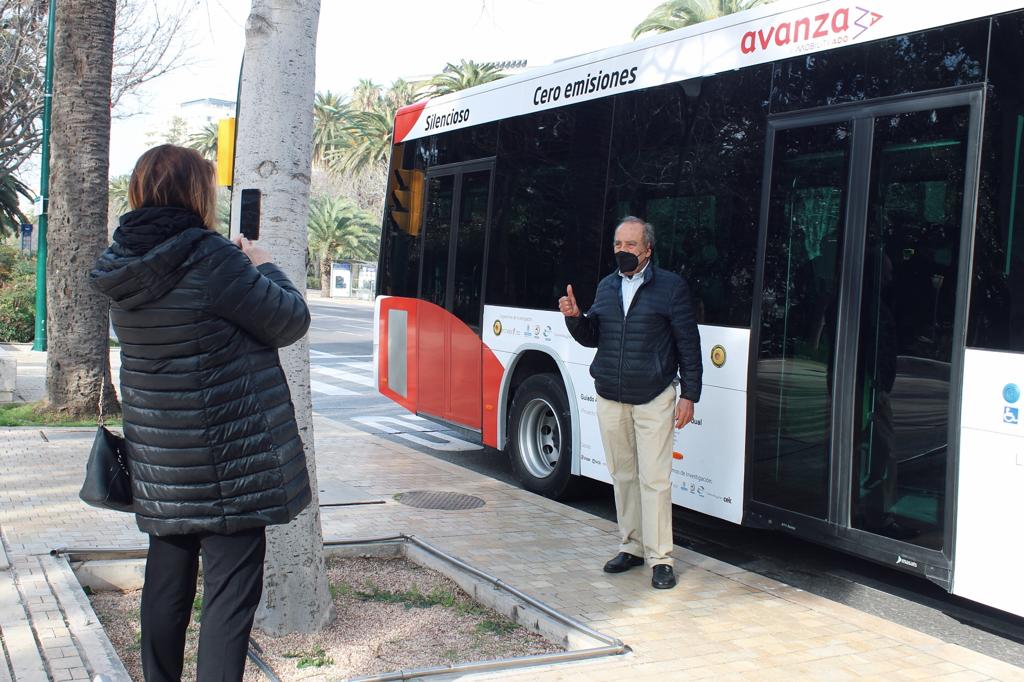 Pionero en España, realiza el viaje entre la Terminal de Cruceros de Levante y el Paseo del Parque 